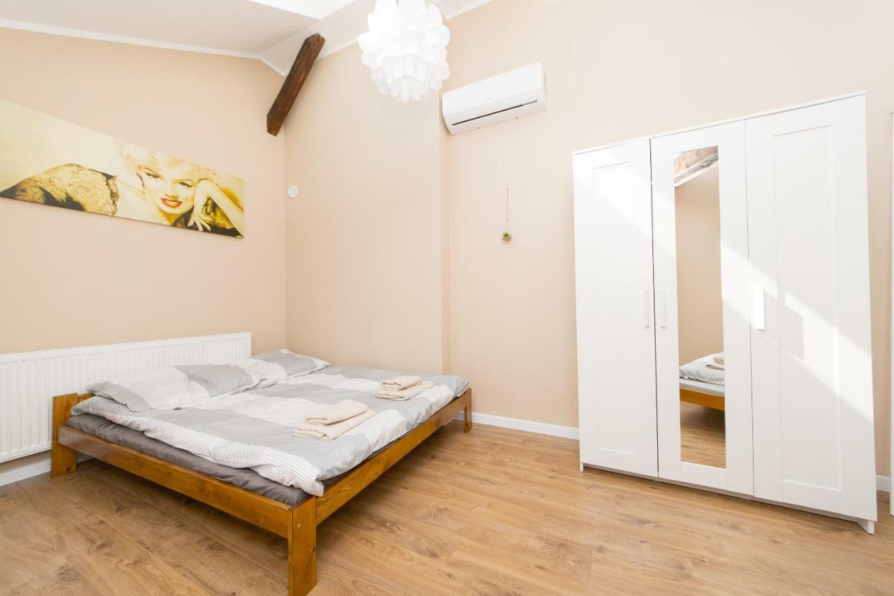 Blue Apartment Old Town Air Condition P4You Pl Cracovia Exterior foto